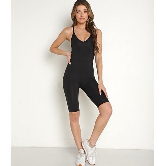 Varley Let's Move Irvine‎ Black Biker Short Playsuit 7